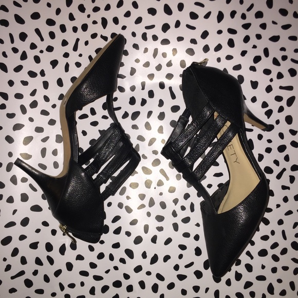 Sole Society Shoes - Sole Society 6B black heels